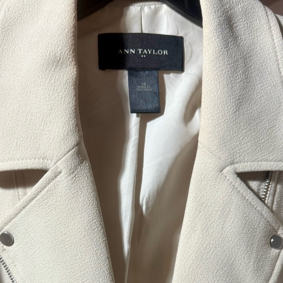 Ann Taylor Women's Khaki Moto Style Jacket - Picture 5 of 9